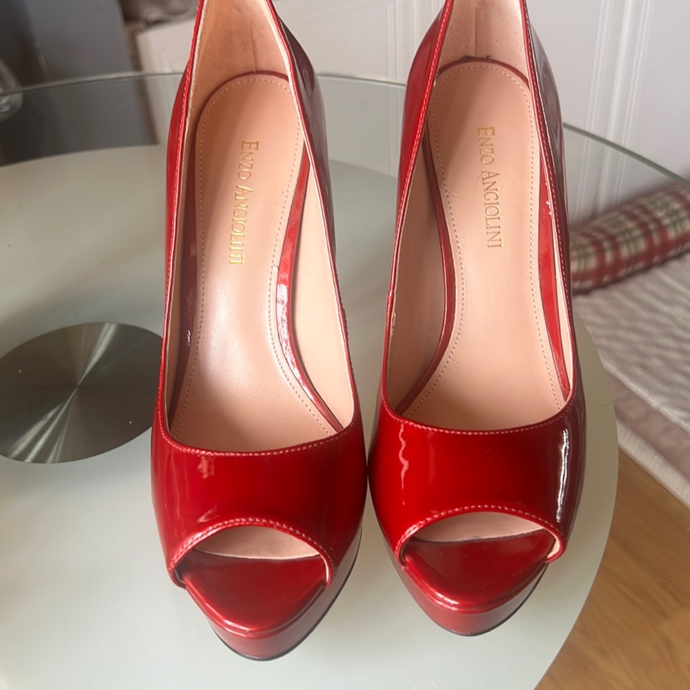 Enzo Angiolni red heels